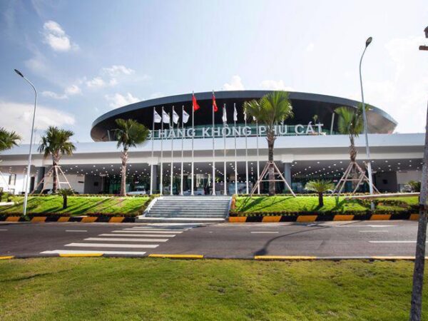 Di chuyển từ sân bay Phù Cát về Quy Nhơn nên chọn phương tiện nào ?